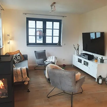 Haus Traumfaenger Iii بيت للعطل زنغست